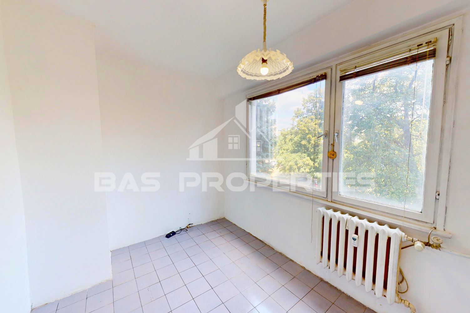 Тристаен Апартамент за продажба в Люлин 6, София