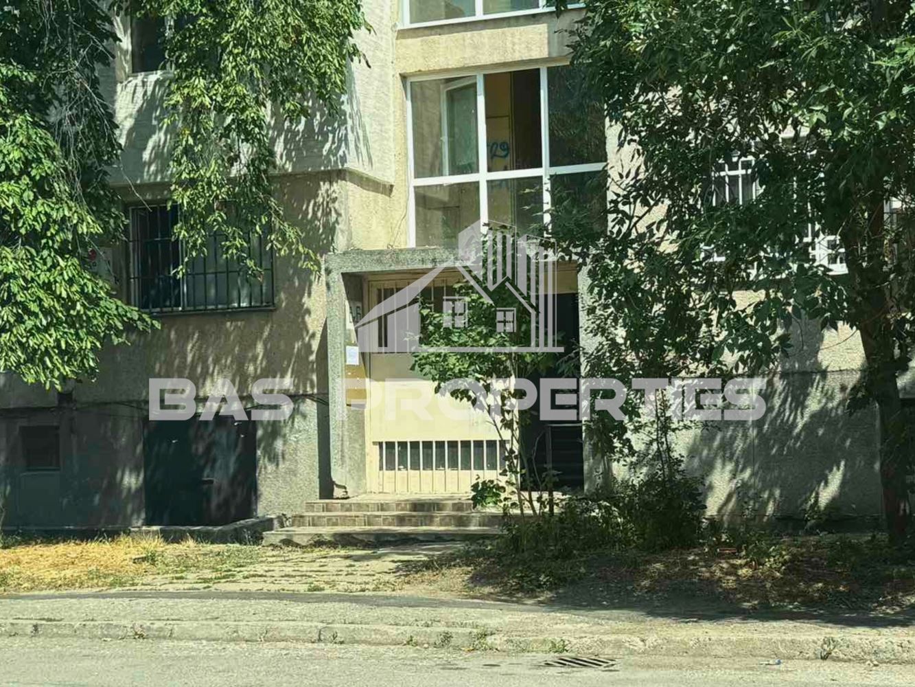 Тристаен Апартамент за продажба в Люлин 6, София
