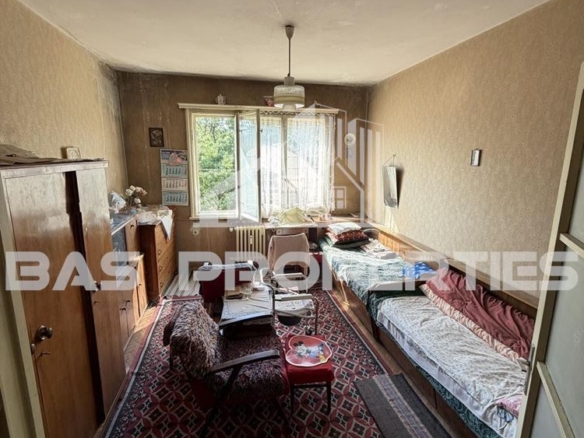 Тристаен Апартамент за продажба в Лагера, София
