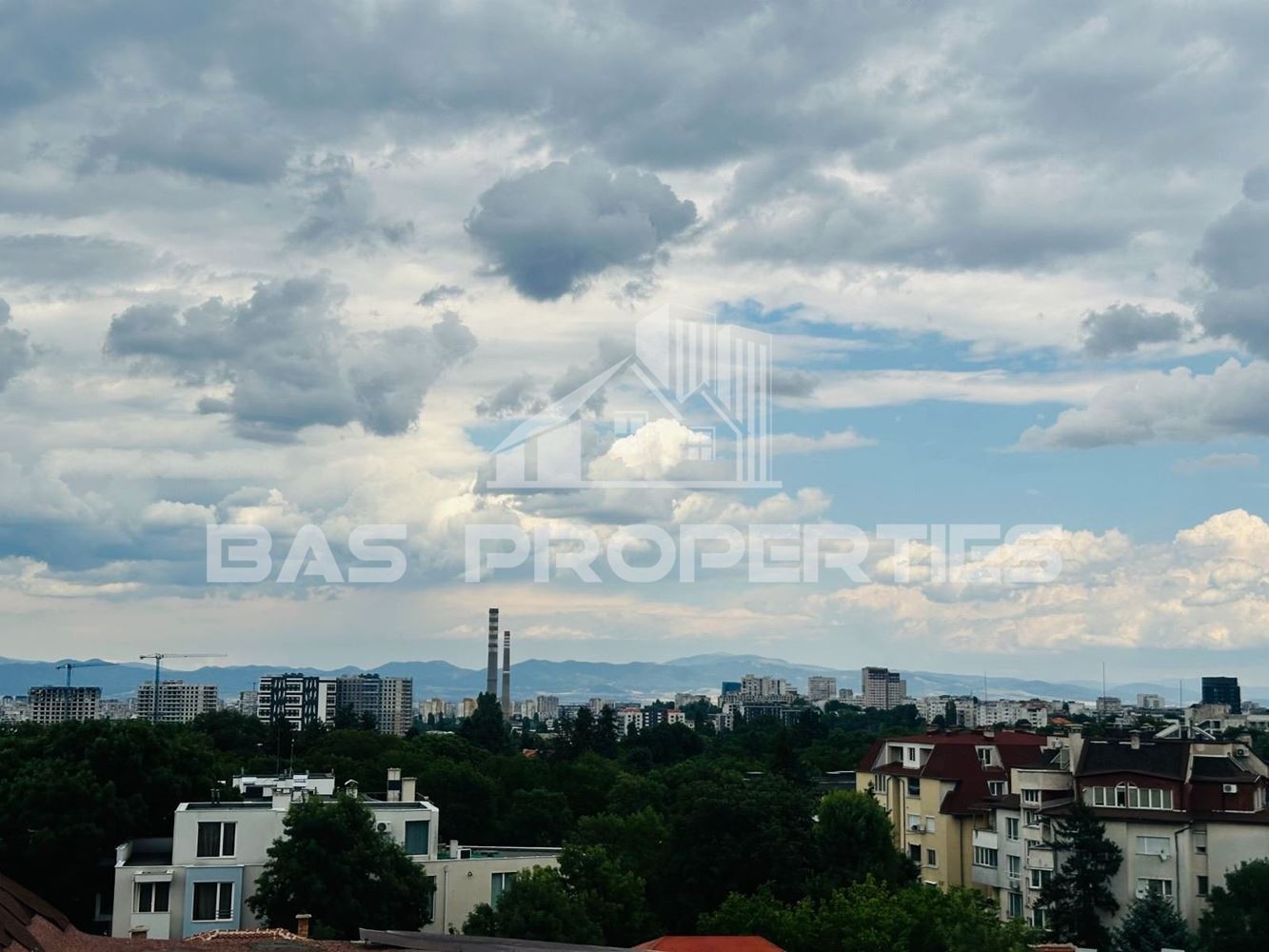 Тристаен Апартамент за продажба в Овча Купел, София
