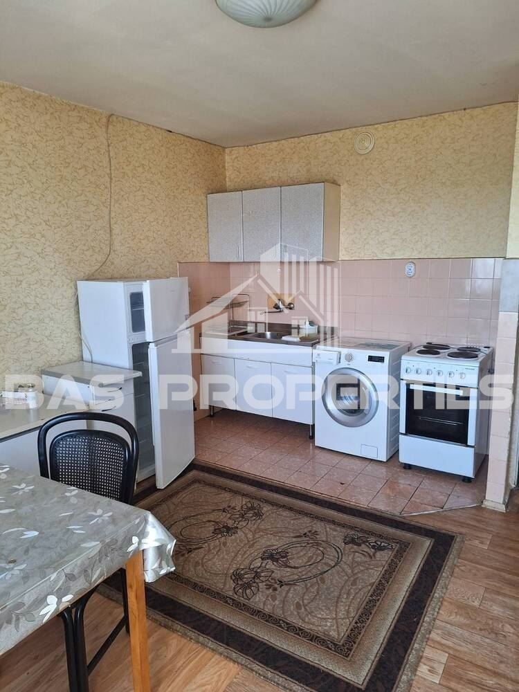 Тристаен Апартамент за продажба в Люлин 10, София