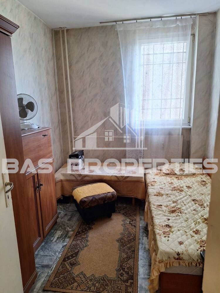Тристаен Апартамент за продажба в Люлин 10, София