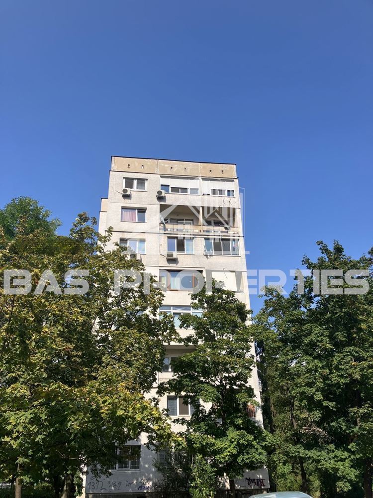 16 Тристаен Апартамент за продажба в Люлин 4, София