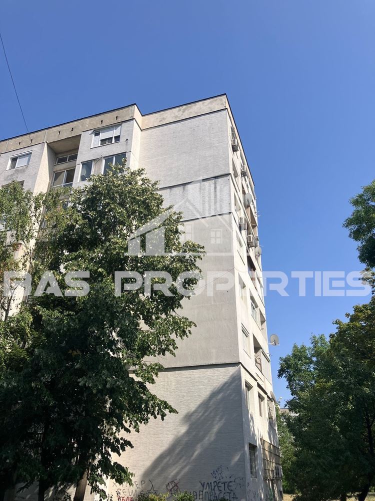 17 Тристаен Апартамент за продажба в Люлин 4, София
