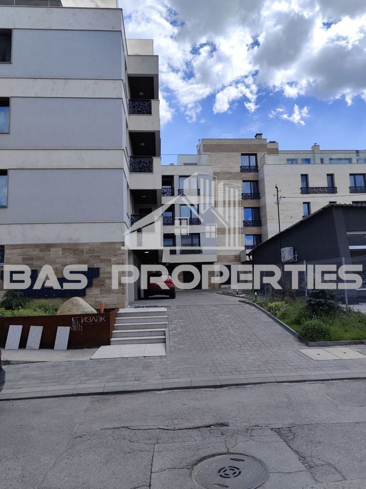 Тристаен Апартамент за продажба в Бояна, София