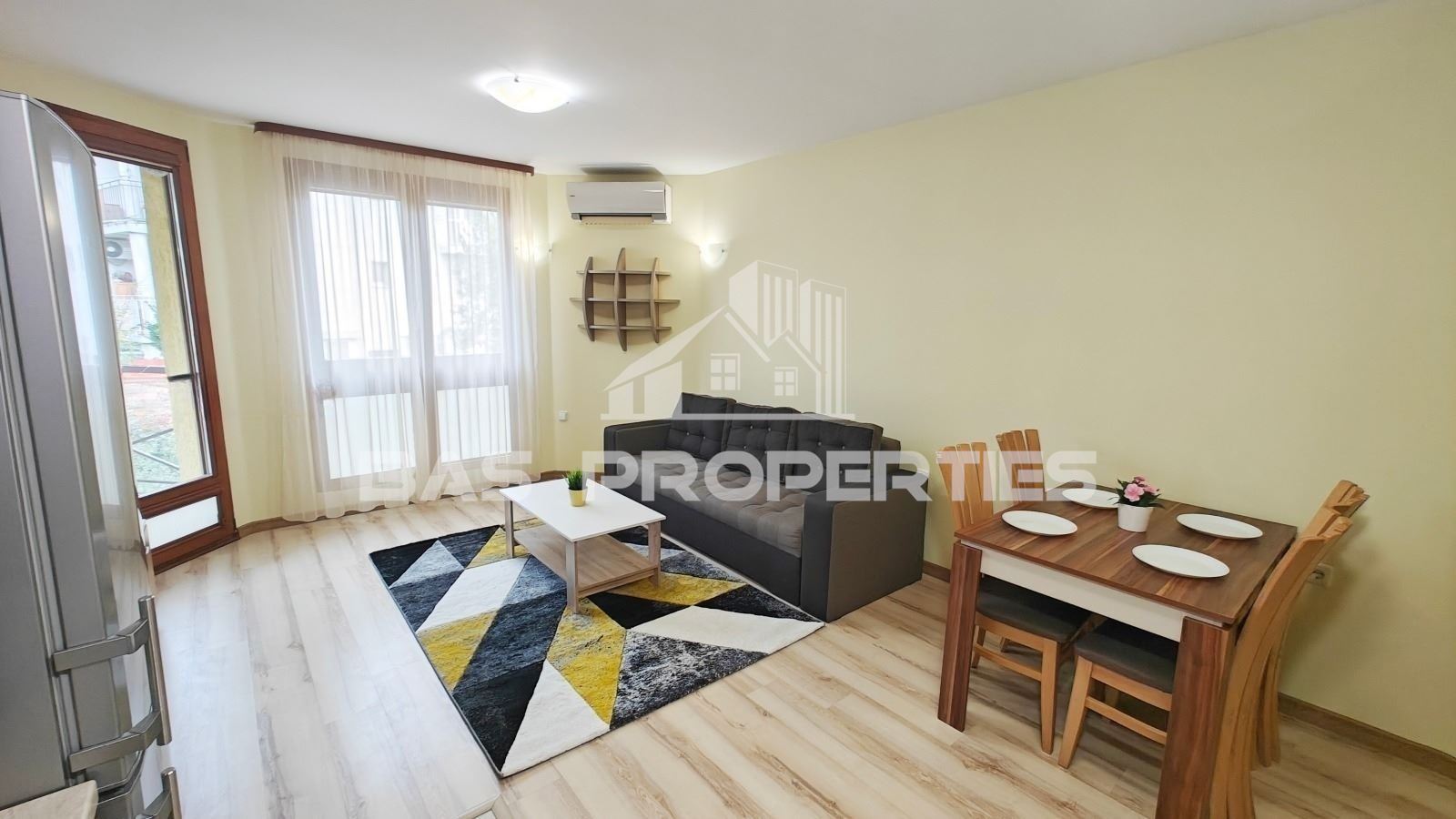 Тристаен Апартамент за продажба в Карпузица, София