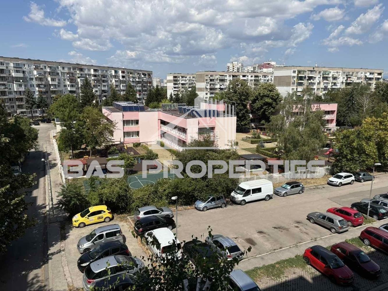 Двустаен Апартамент за продажба във Връбница 1, София